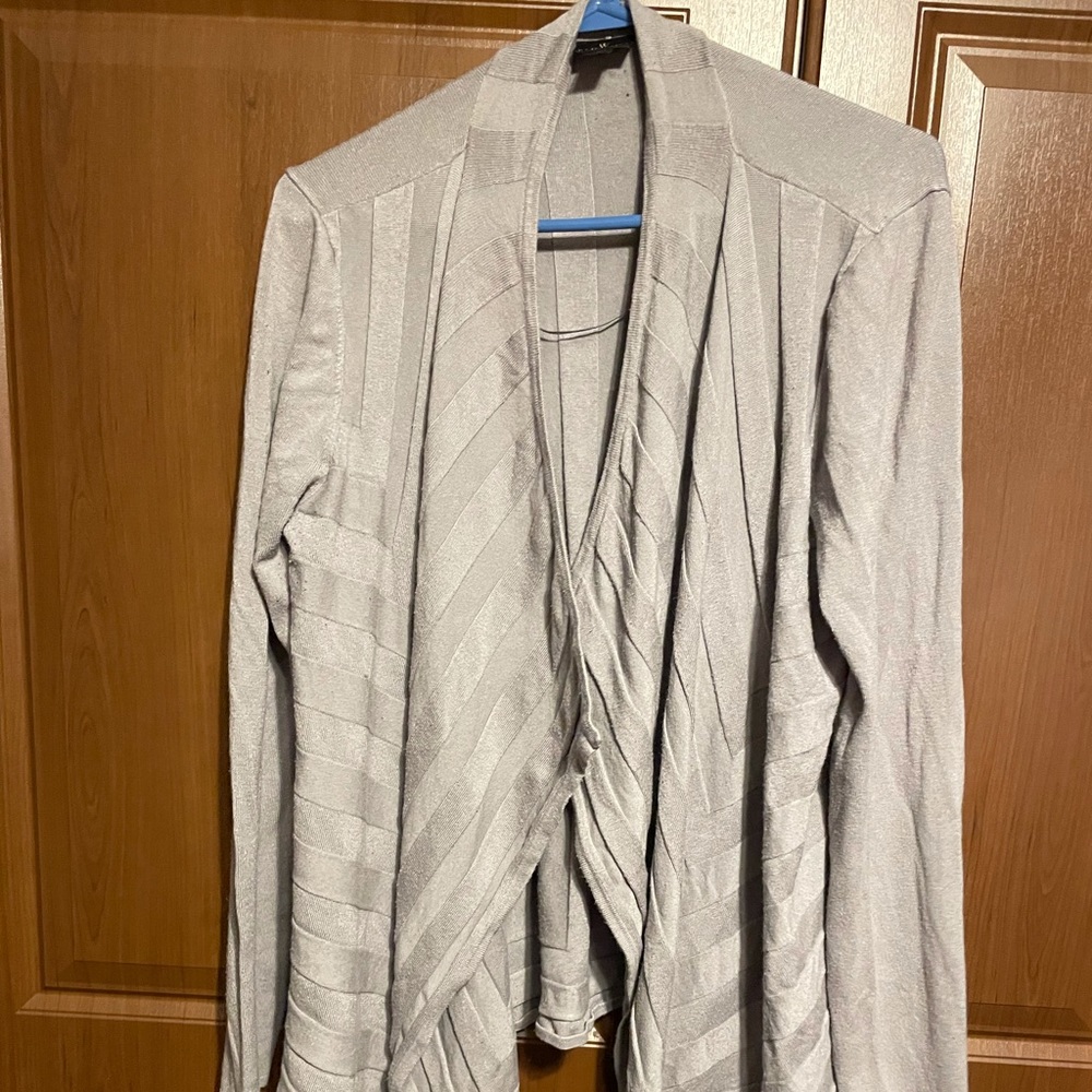 Grey cardigan